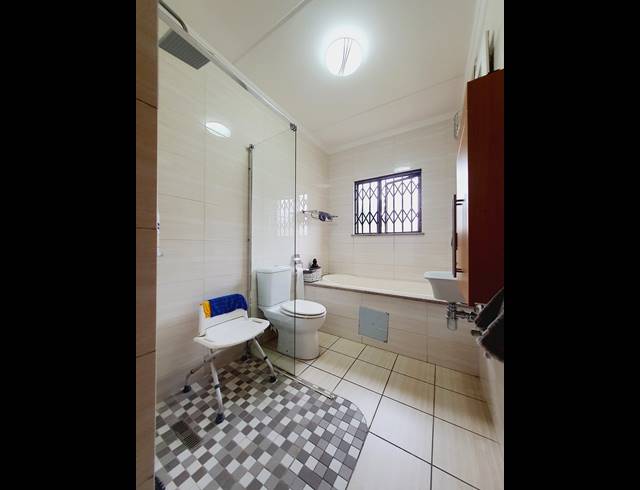 2 BEDROOM APARTMENT RENTED IN NOORDWYK